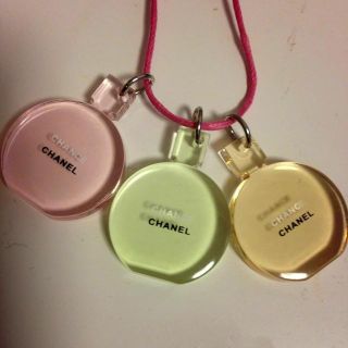 シャネル(CHANEL)のCHANEL♡限定チャーム(ストラップ/イヤホンジャック)