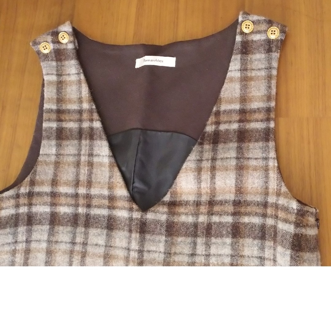 Doux archives(ドゥアルシーヴ)のDoux archives ジャンパースカート M レディースのスカート(ひざ丈スカート)の商品写真