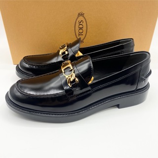 TOD新品　TOD'S ドライビングシューズ　黒エナメル　37  ローファー