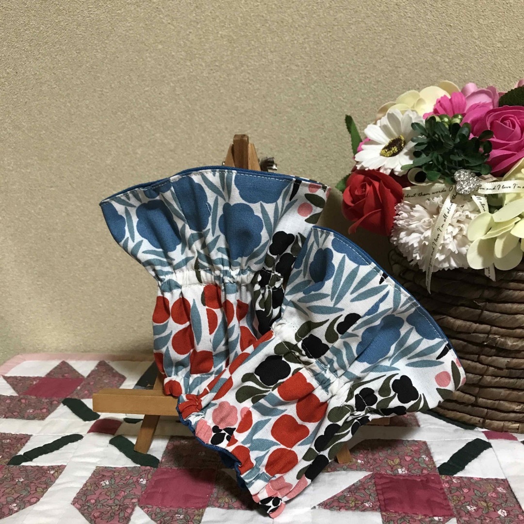 marimekko(マリメッコ)の【専用】マリメッコ    生地　ハンドメイド　アームカバー　ぺったんこポーチ ハンドメイドのファッション小物(ポーチ)の商品写真