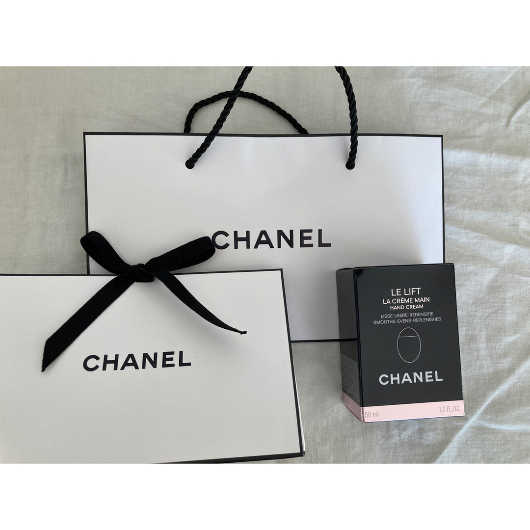 CHANEL(シャネル)のCHANEL ハンドクリーム　ギフト包装つき コスメ/美容のボディケア(ハンドクリーム)の商品写真