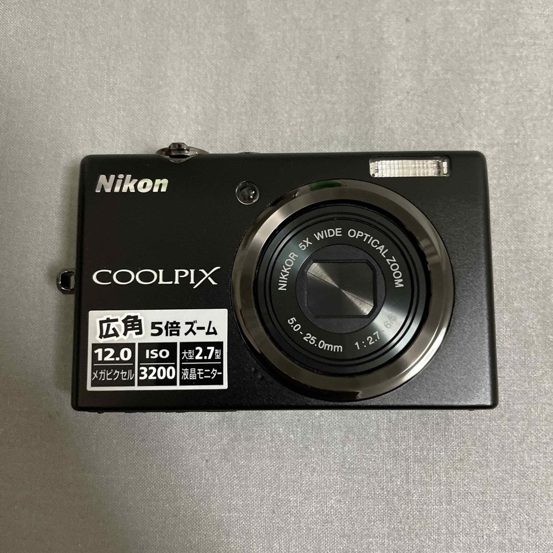 スマホ/家電/カメラNikon COOLPIX S570