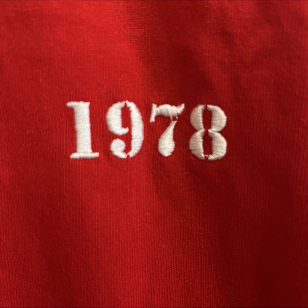 UGG(アグ)のUGG アグ USバックプリント ロンT  トレーナー XL レディースのトップス(Tシャツ(長袖/七分))の商品写真