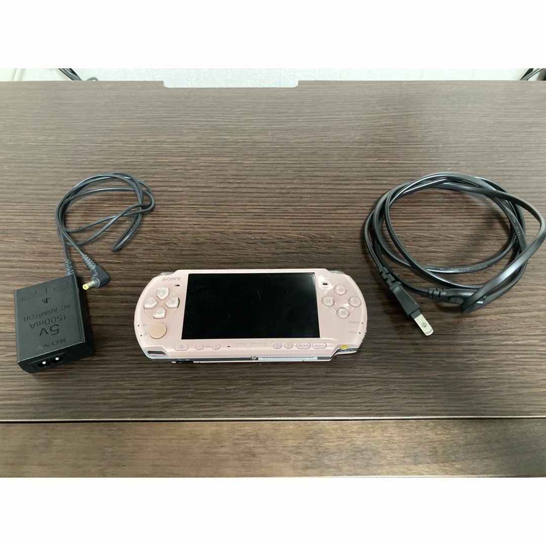 PSP本体+充電コード+メモリースティックエンタメ/ホビー