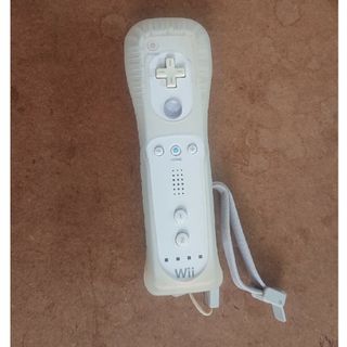 ウィー(Wii)の動作確認済 Wii リモコン 白 ホワイト ニンテンドー純正品 シリコンカバー付(家庭用ゲーム機本体)