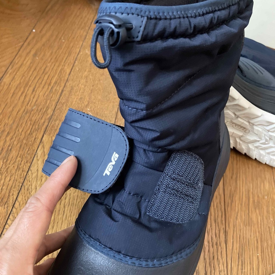 Teva(テバ)のTeva スノーブーツ VERO BOOT II 紺　24.0㎝　美品　テバ レディースの靴/シューズ(ブーツ)の商品写真