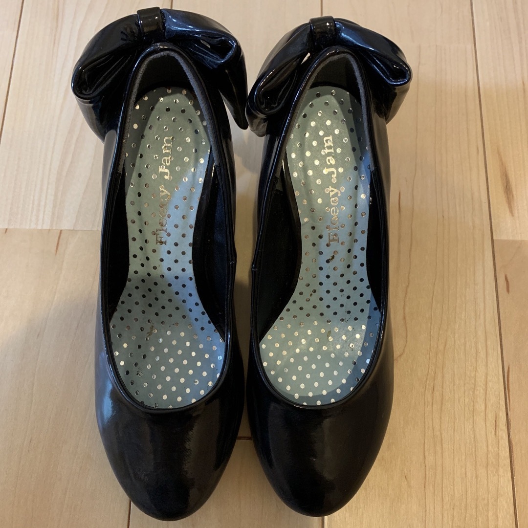 ウェッジヒール　黒　リボン付き　21.5cm レディースの靴/シューズ(ハイヒール/パンプス)の商品写真