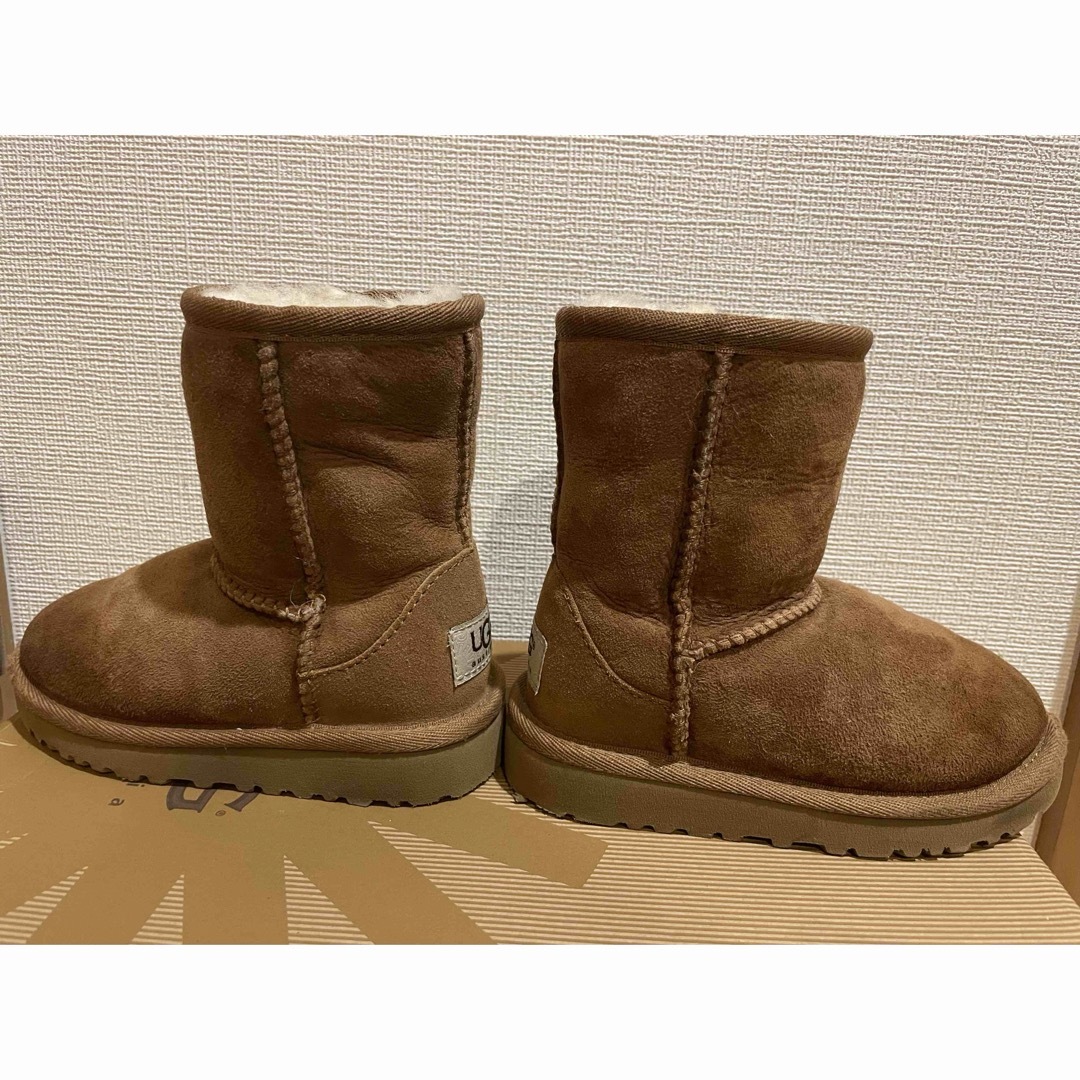 UGG(アグ)のムートン♡UGG キッズ/ベビー/マタニティのキッズ靴/シューズ(15cm~)(ブーツ)の商品写真