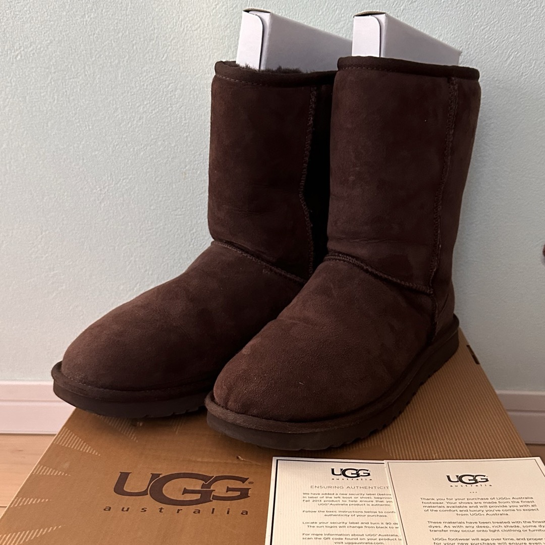 靴/シューズUGG クラシックショートブーツ チョコレート 26cm