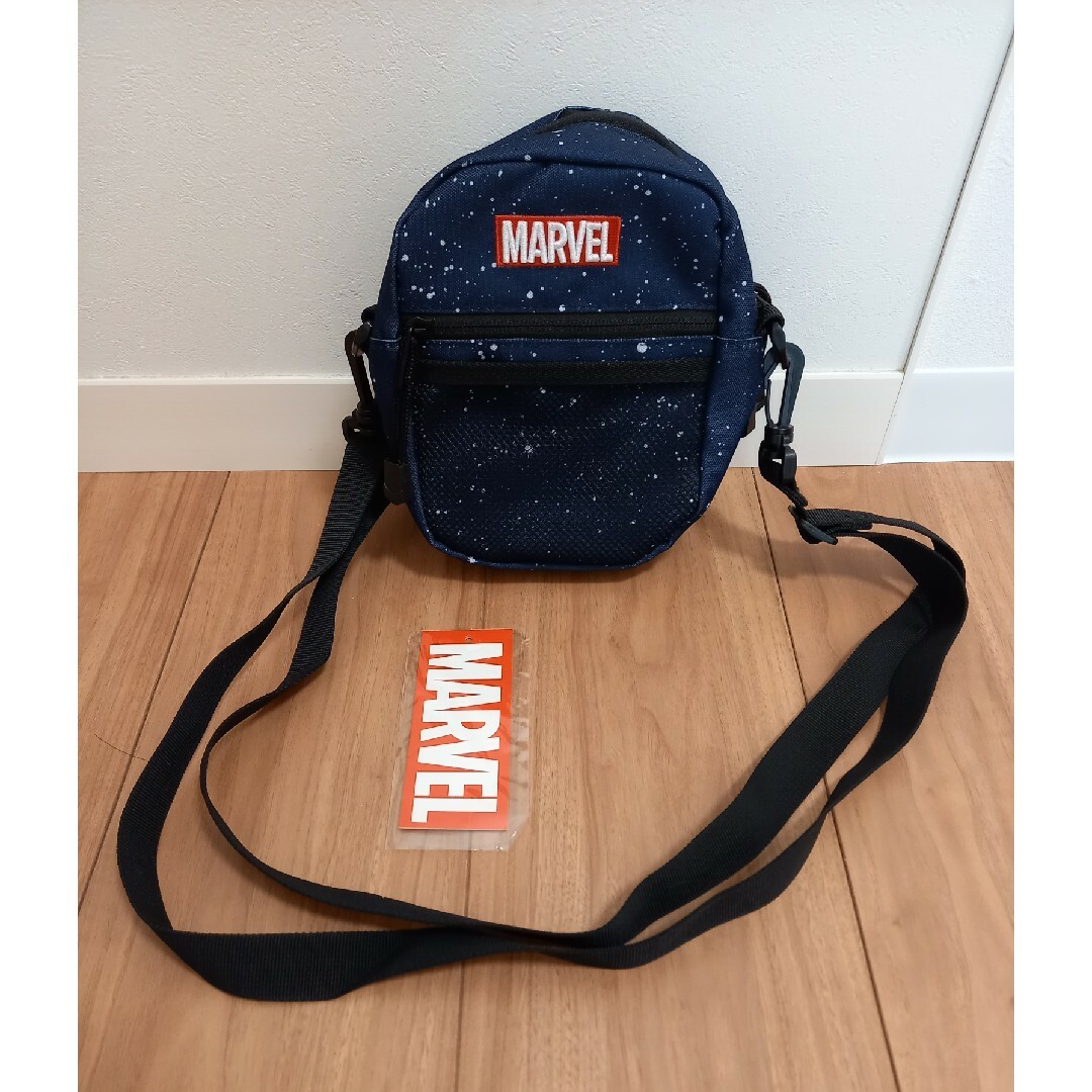 MARVEL(マーベル)のマーベル　ミニショルダーバッグ メンズのバッグ(ショルダーバッグ)の商品写真