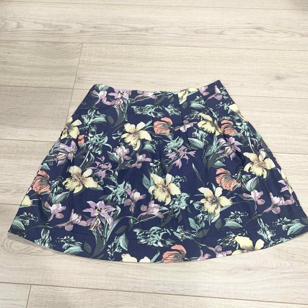 ラレイア　スカート　Sサイズ レディースのスカート(ミニスカート)の商品写真