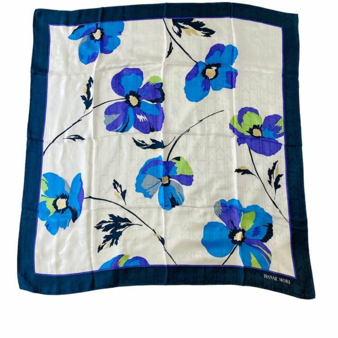 HANAE MORI - 新品 ハナエモリ スカーフ シルク 大判 花 ロゴ HANAE MORI - 新品 ハナエモリ スカーフ シルク 大判 花 ロゴ