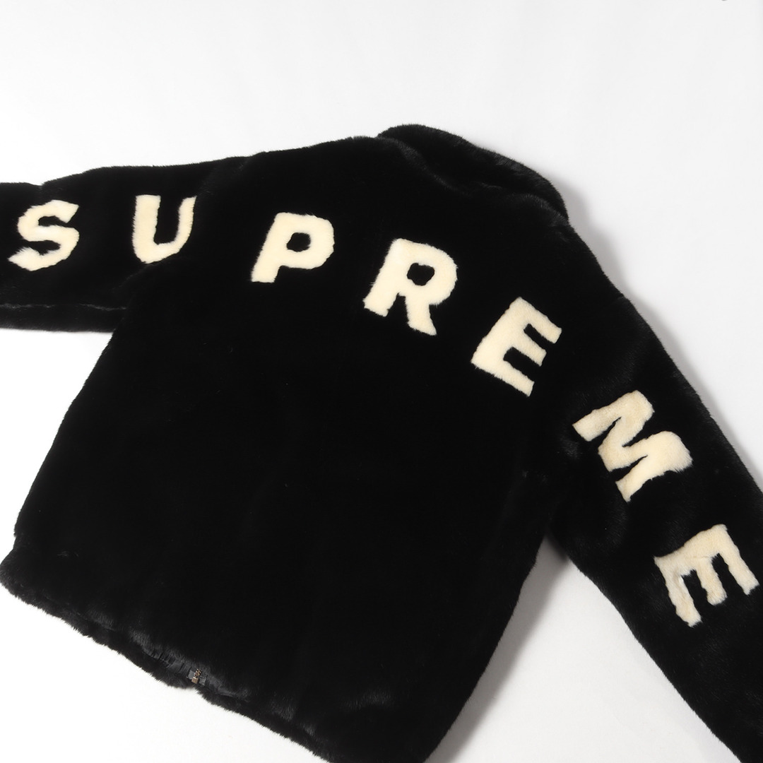 Supreme(シュプリーム)の美品 Supreme シュプリーム ジャケット サイズ:M 17SS バックロゴ フェイクファー ボンバー ジャケット Faux Fur Bomber Jacket ブラック 黒 アウター ブルゾン【メンズ】【中古】 メンズのジャケット/アウター(ミリタリージャケット)の商品写真