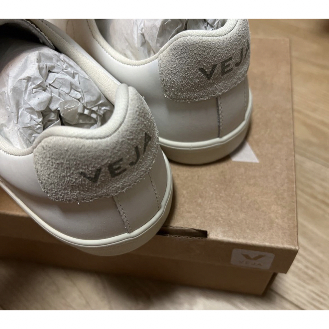 VEJA(ヴェジャ)の新品 42サイズ veja ヴェジャ ESPLAR レザー スニーカー　27cm メンズの靴/シューズ(スニーカー)の商品写真