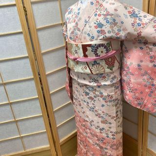 8085］訪問着 美品 未使用 花鳥文様 ぼかし染 しつけ付 正絹 着物 袷の