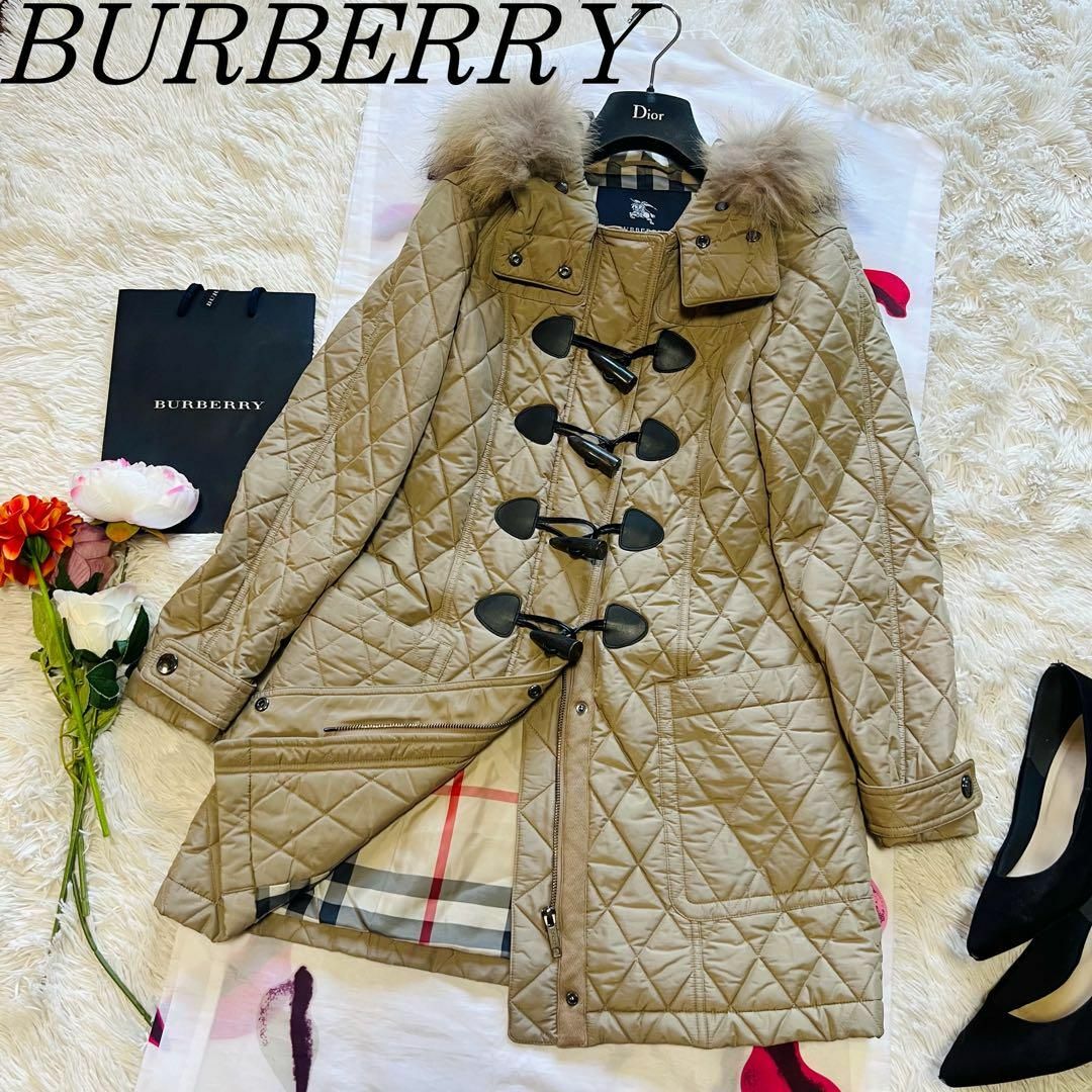 BURBERRY(バーバリー)の【美品】BURBERRY LONDON 中綿ダッフルコート ノバチェック 36 レディースのジャケット/アウター(ロングコート)の商品写真