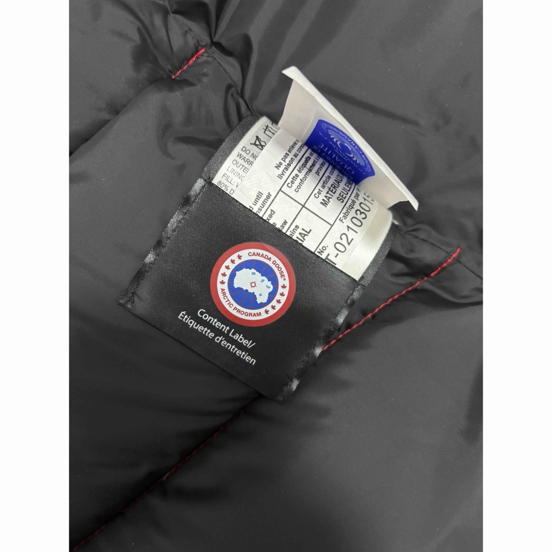 CANADA GOOSE(カナダグース)の【Canada Goose カナダグース】XL ダウンベスト レディースのジャケット/アウター(ダウンベスト)の商品写真