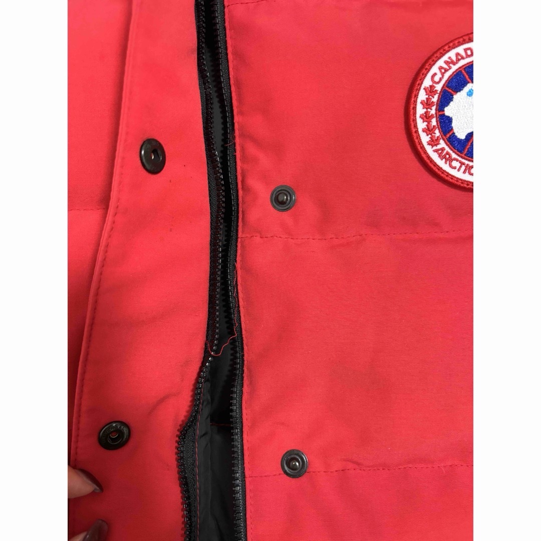 CANADA GOOSE(カナダグース)の【Canada Goose カナダグース】XL ダウンベスト レディースのジャケット/アウター(ダウンベスト)の商品写真