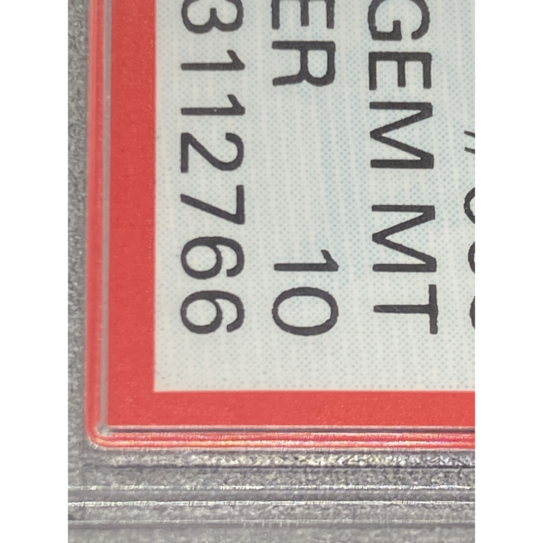 匿名配送！ポケモンカード 名探偵ピカチュウ プロモ PSA10 (766) エンタメ/ホビーのトレーディングカード(シングルカード)の商品写真