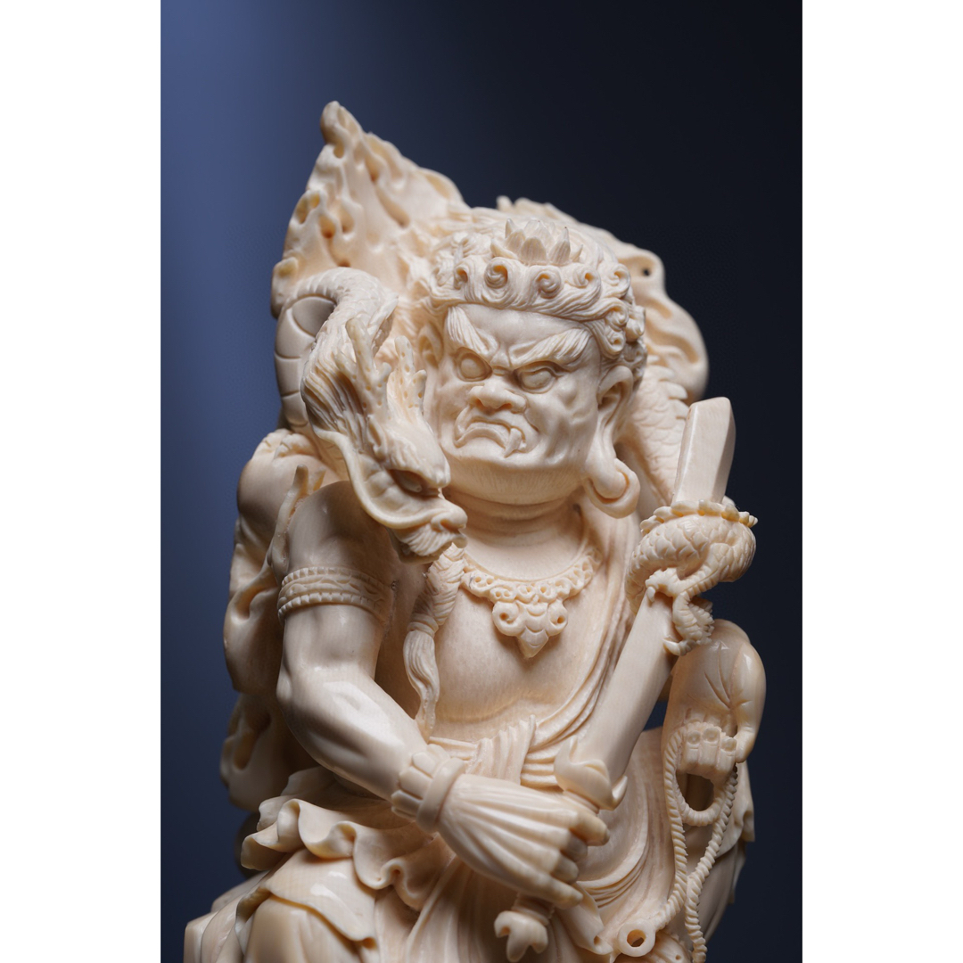 天然マンモス牙美しい手作り彫刻不動明王 置物 天然マンモス牙美しい手作り彫刻不動明王 置物