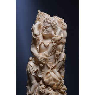 天然マンモス牙美しい手作り彫刻不動明王 置物 天然マンモス牙美しい手作り彫刻不動明王 置物