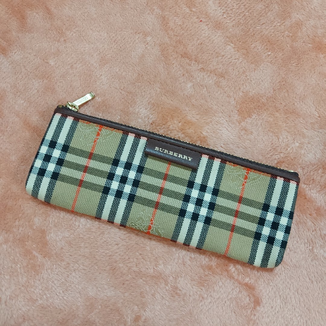 BURBERRY(バーバリー)のBURBERRYペンケース  未使用 インテリア/住まい/日用品の文房具(ペンケース/筆箱)の商品写真