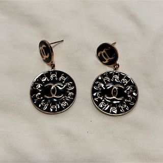 シャネル(CHANEL)のCHANEL ココマーク ダブルピアス(ピアス)