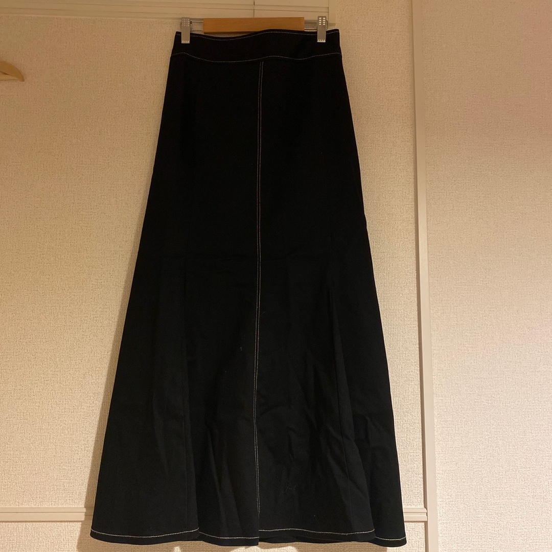 GU(ジーユー)のステッチマーメイドロングスカート レディースのスカート(ロングスカート)の商品写真