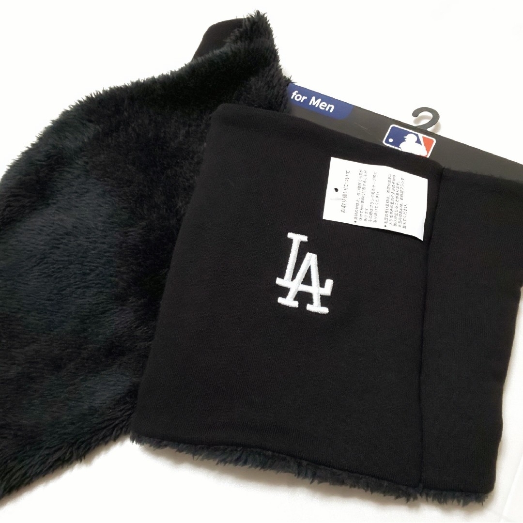 MLB(メジャーリーグベースボール)の【未使用】ロサンゼルス・ドジャース LA刺繍マフラー／ブラック メンズのファッション小物(マフラー)の商品写真