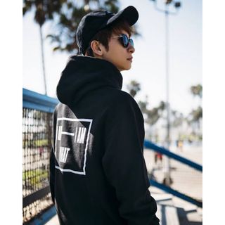 トリプルエー(AAA)の【I AM WHATIAM】Warp Logo Oversized Hoodie(パーカー)