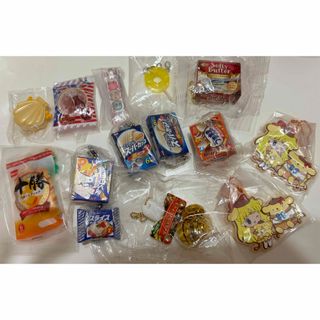 バンダイ(BANDAI)のガチャガチャ　ガチャポン　バンダイ　サンリオ アニメ食品　駄菓子　ストラップ　(その他)