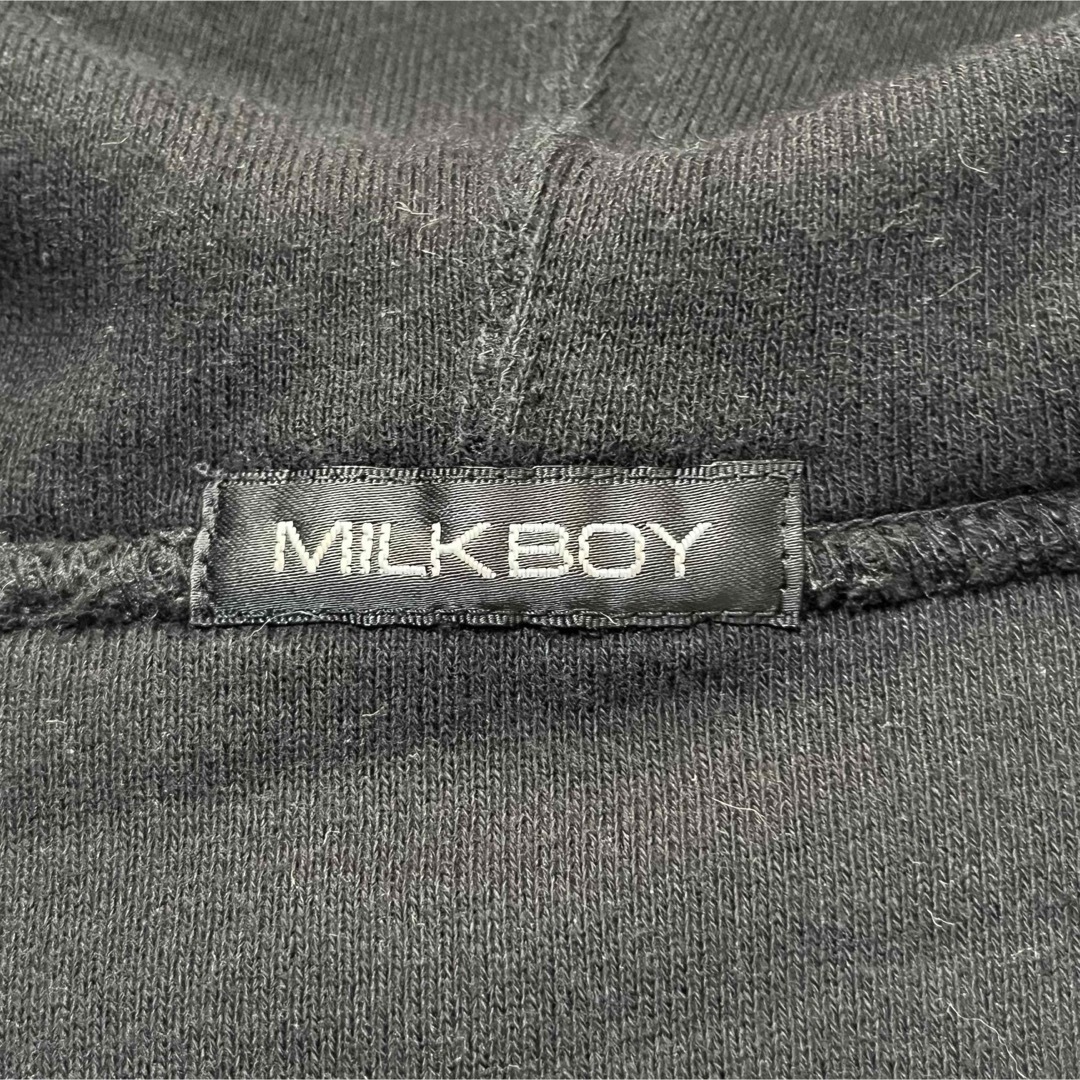 MILKBOY(ミルクボーイ)の【MILKBOY】ミルクボーイ プルオーバーフーディ ROYAL CLUB メンズのトップス(パーカー)の商品写真