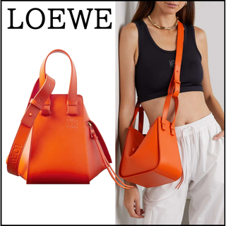 ロエベ(LOEWE)の国内完売 LOEWE ロエベ ハンモック コンパクト ショルダーバッグ(ショルダーバッグ)