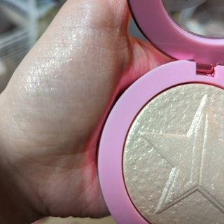 セフォラ(Sephora)のJeffree Star Cosmetics(フェイスカラー)