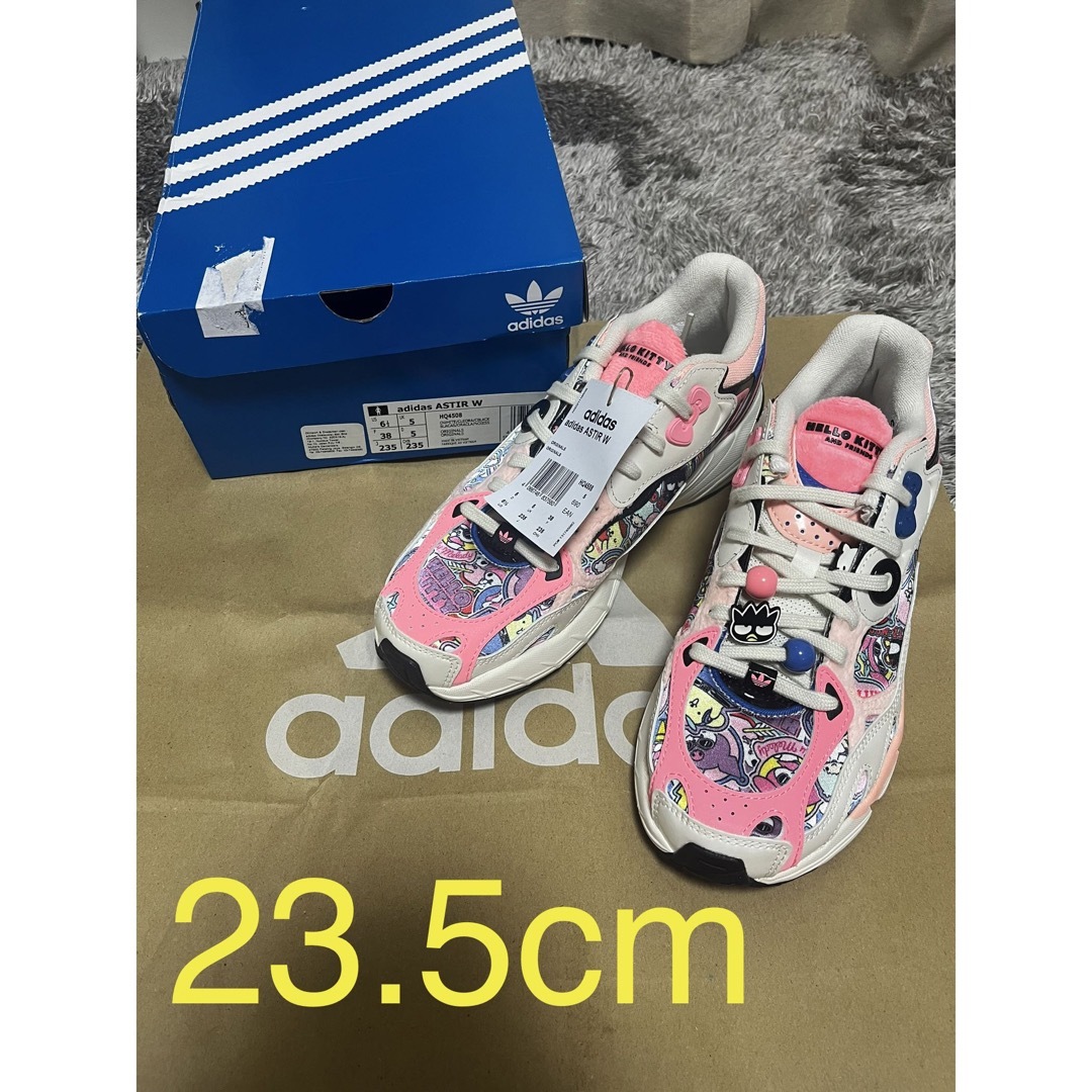 HQ4508色新品未使用　アディダス アスター サンリオ　モデル adidas ASTIR