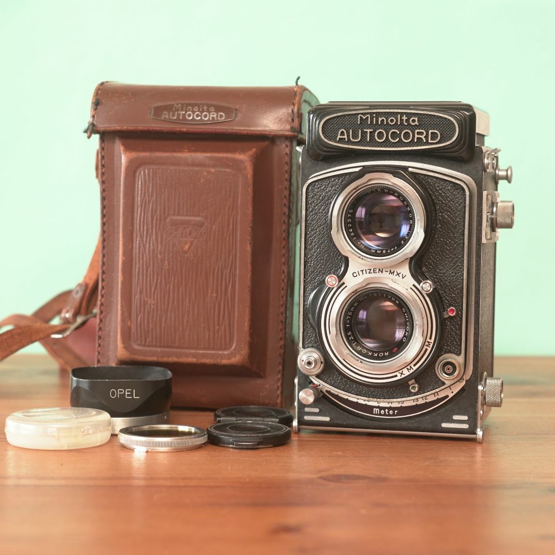 SALE】 Minolta AUTOCORD 二眼レフカメラ 突きつめ 純正ケース付 SALE】 Minolta AUTOCORD 二眼レフカメラ 突きつめ 純正ケース付