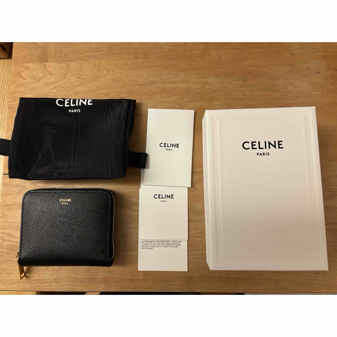 celine(セリーヌ)のセリーヌ　スモール ジップウォレット 二つ折財布　CELINE レディースのファッション小物(財布)の商品写真