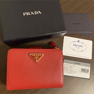 プラダ(PRADA)のPRADA プラダ サフィアーノ トライアングルロゴ 二つ折り財布 赤 レッド(財布)