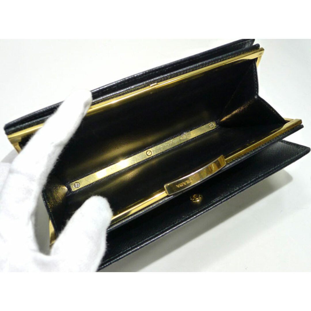 PRADA - PRADA がま口 二つ折り 長財布 レザー ブラック PRADA - PRADA がま口 二つ折り 長財布 レザー ブラック