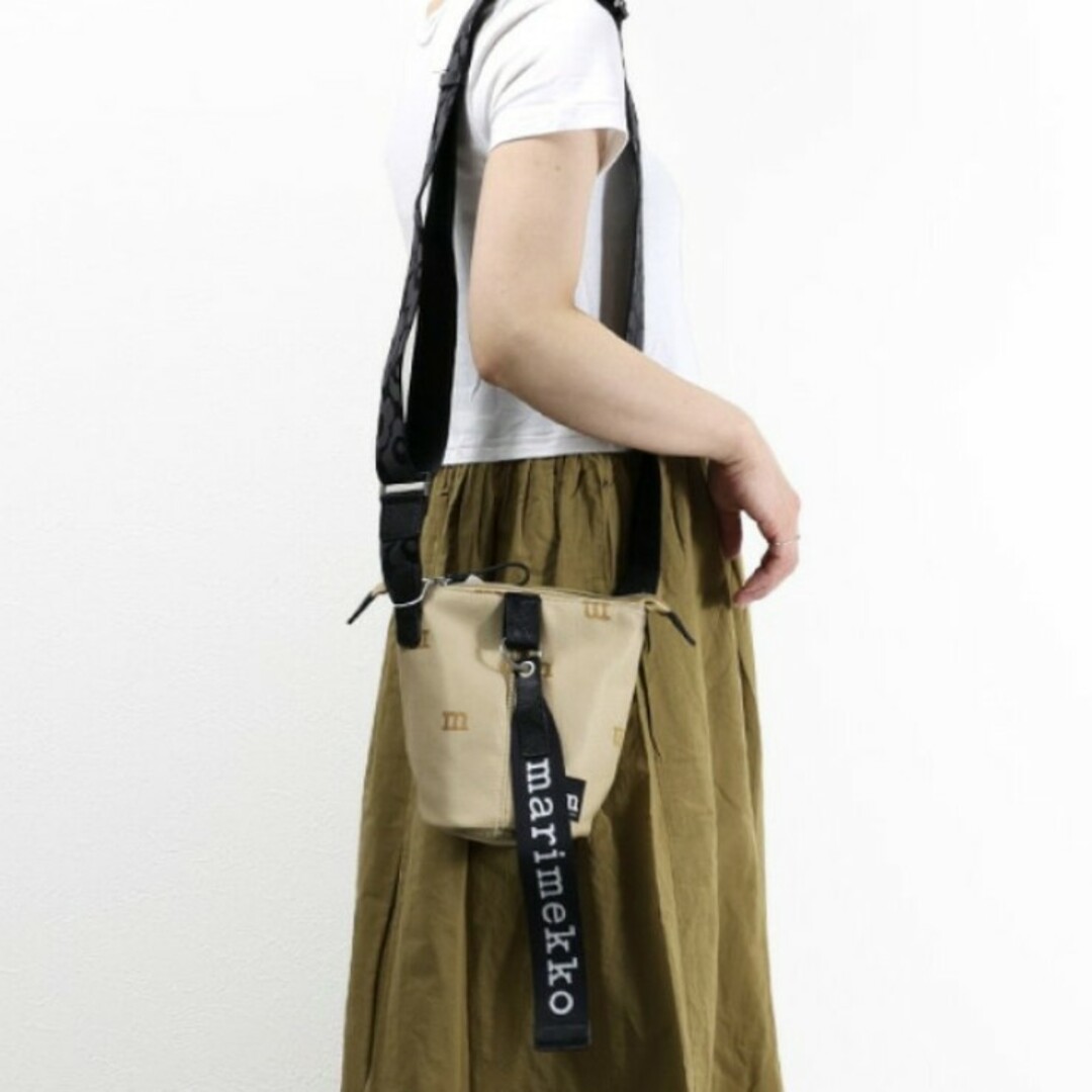 marimekko(マリメッコ)のmarimekko　ショルダーバッグ　m-logo レディースのバッグ(ショルダーバッグ)の商品写真