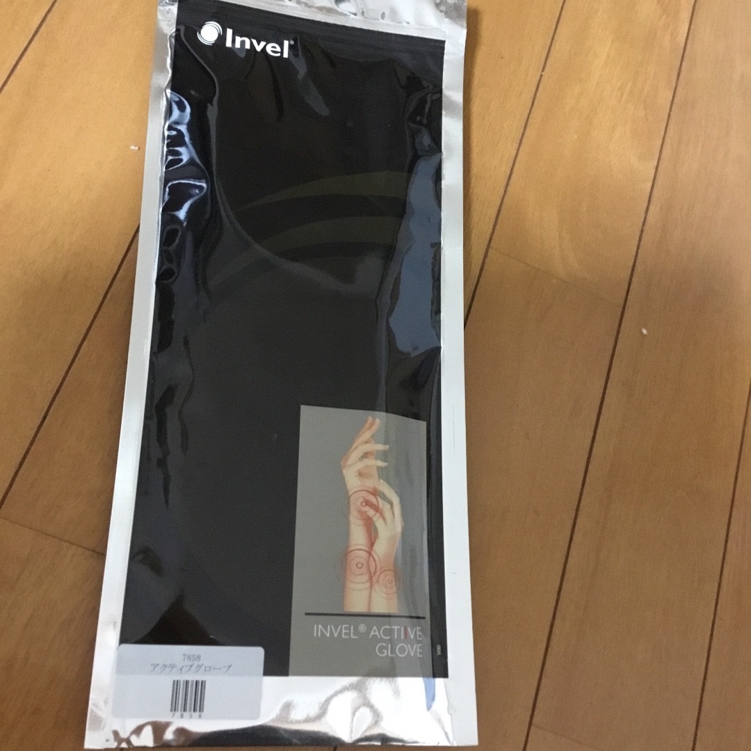 ふゆさま専用　INVEL 未開封 7858 アクティブグローブ レディースのファッション小物(手袋)の商品写真