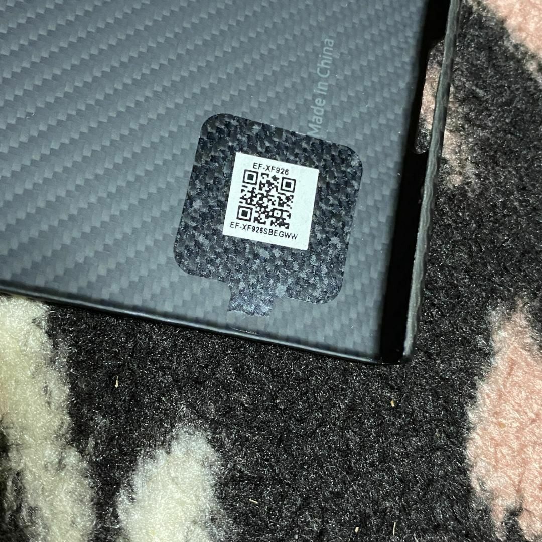 Galaxy Z Fold3 5G Aramid Cover ブラック 純正 スマホ/家電/カメラのスマホアクセサリー(Androidケース)の商品写真