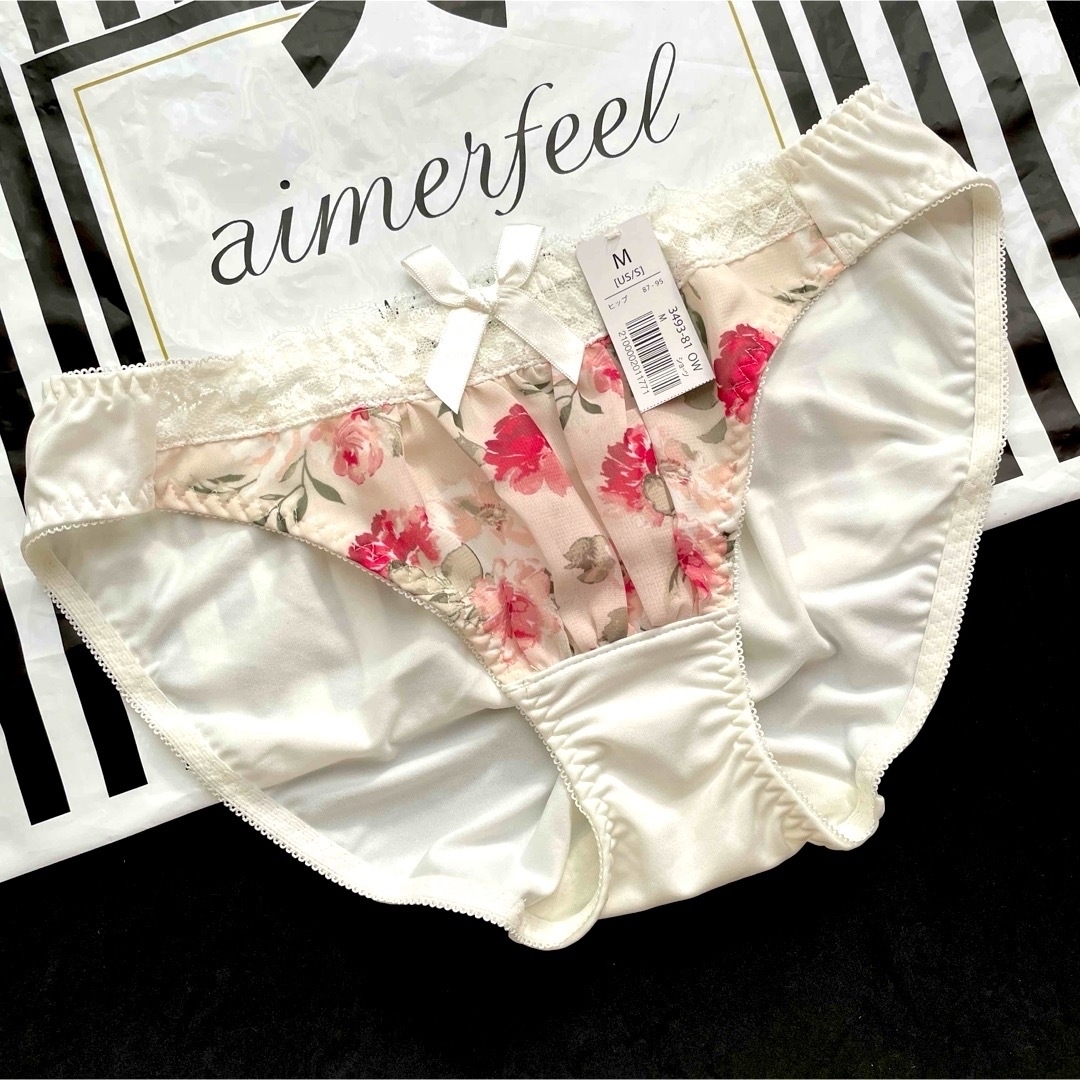 aimer feel(エメフィール)のaimerfeel エメフィール　花柄　ショーツ　パンティ　白　下着　廃盤品 レディースの下着/アンダーウェア(ショーツ)の商品写真