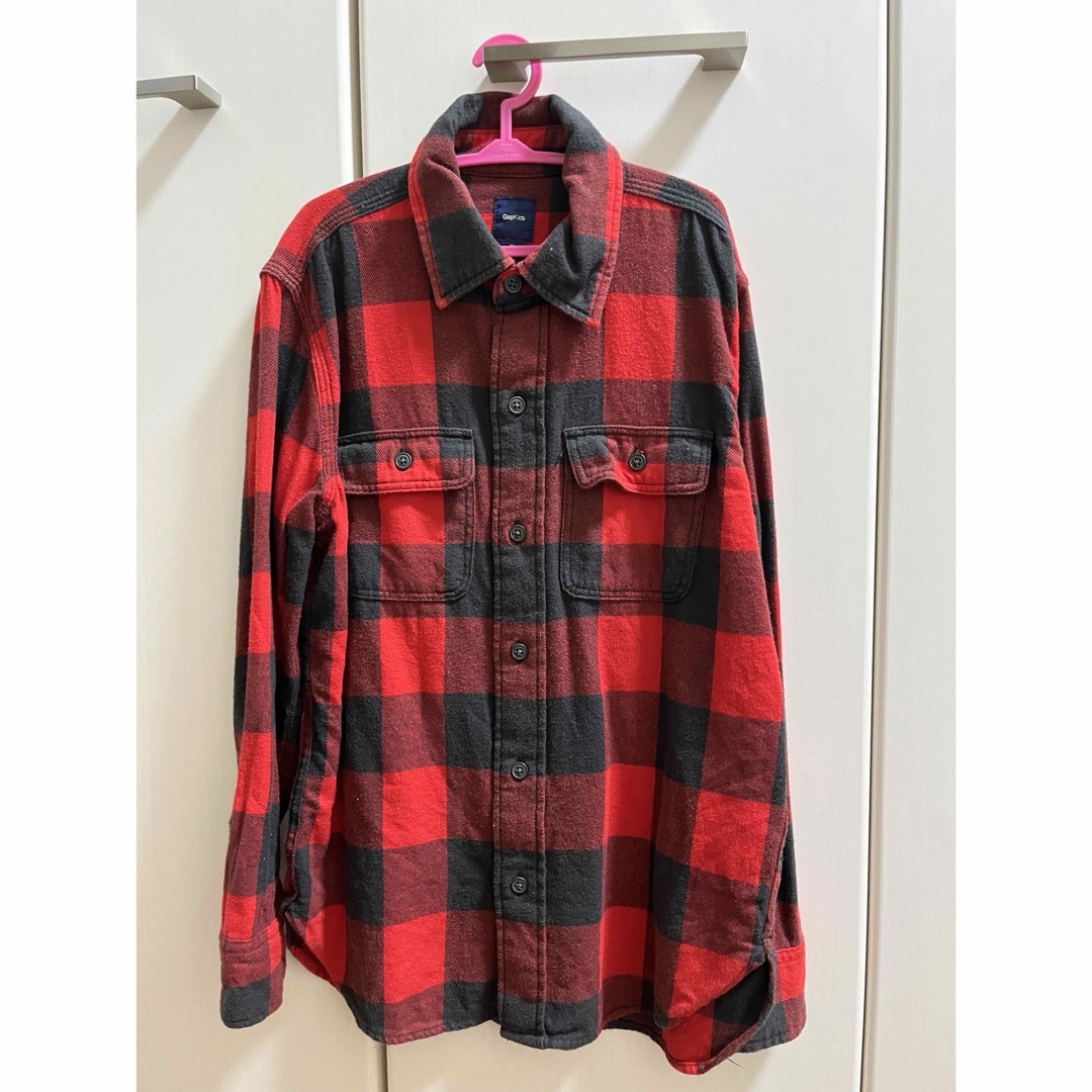 GAP Kids(ギャップキッズ)のGAP kids チェックシャツ　130cm キッズ/ベビー/マタニティのキッズ服男の子用(90cm~)(Tシャツ/カットソー)の商品写真