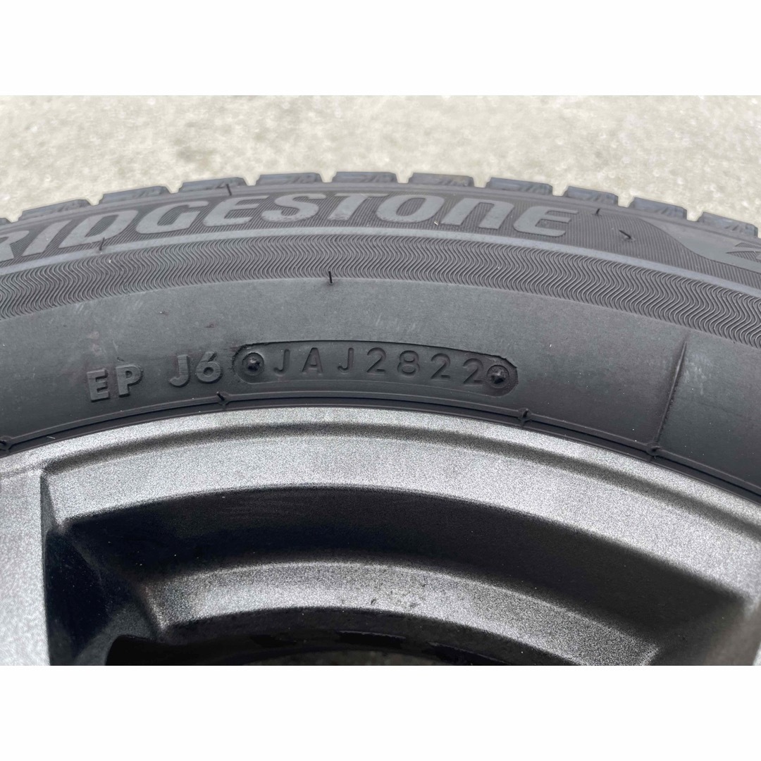 BRIDGESTONE(ブリヂストン)のブリヂストンスタッドレス VRX3 185/70R14 アルミホイールセット 自動車/バイクの自動車(タイヤ・ホイールセット)の商品写真