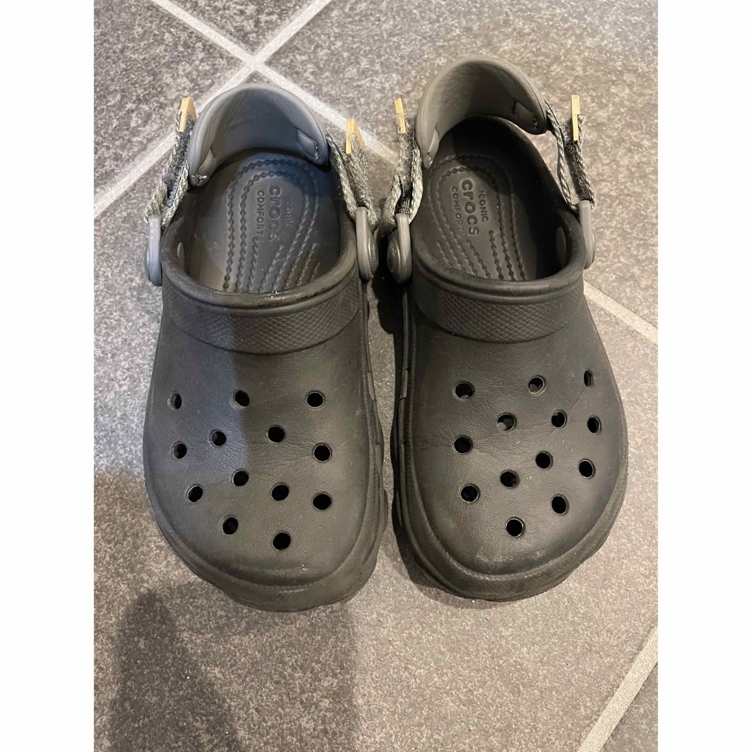 crocs(クロックス)のクロックス　キッズ　11   18cm 黒　サンダル　 キッズ/ベビー/マタニティのキッズ靴/シューズ(15cm~)(サンダル)の商品写真