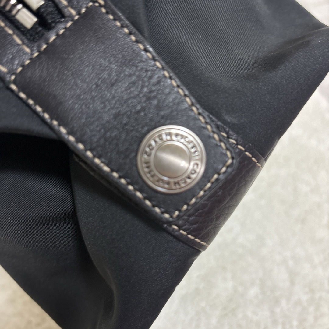 コーチ  セカンドバッグ ポーチ  ナイロン ブラック レディースのファッション小物(ポーチ)の商品写真