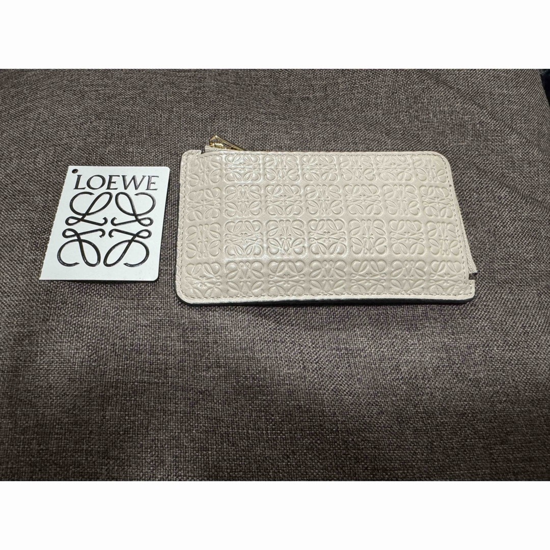 LOEWE(ロエベ)のLOEWE  ロエベ    フラグメントケース　カードケース レディースのファッション小物(コインケース)の商品写真