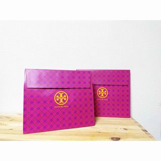 トリーバーチ(Tory Burch)のTory Burch🍋新品　ブランドロゴギフトボックス　ショップバッグ　紙袋２点(ショップ袋)