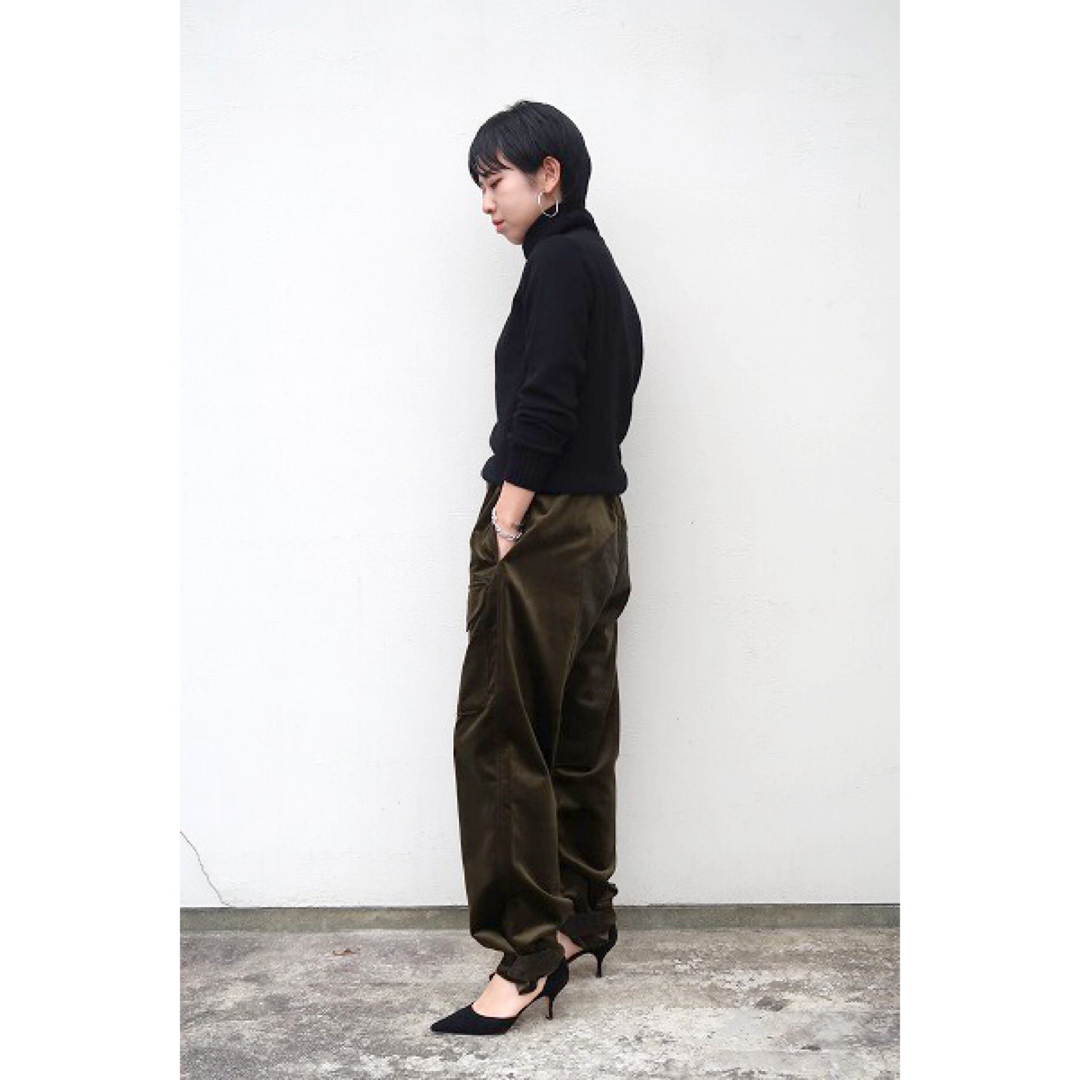 HYKE - jun mikamiベルベットが女性らしいカーゴパンツの通販 by HYKE - jun mikamiベルベットが女性らしいカーゴパンツの通販 by